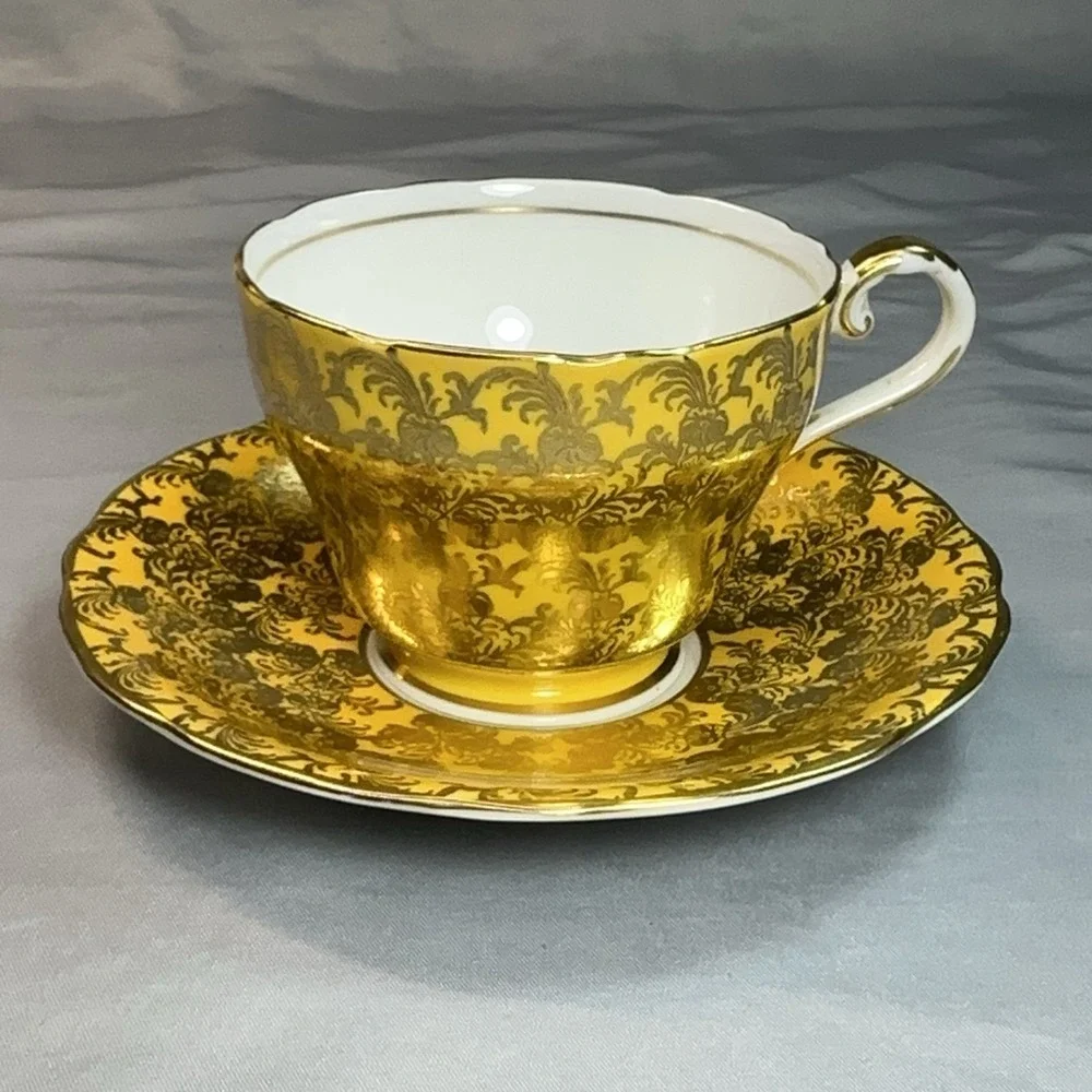 Rare Aynsley Teacup Saucer Mustard Yellow‎ Heavy Gold Scroll England Vtg C869